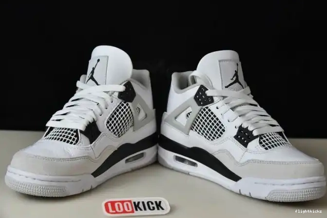 Jordan Retro DH6927-111 Black Military 4 0608